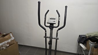 Dobrý den, prodám eliptický trenažér Housefit motio 70. - 2