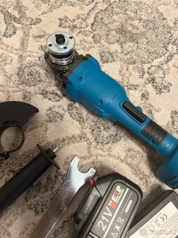 Aku flexa, uhlova bruska + baterie 21v - 2