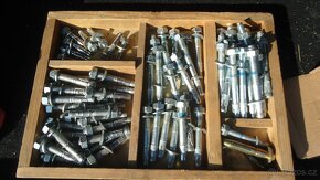 Průvlakové kotvy Hilty - 2