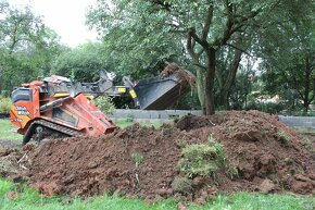 Zemní práce mininakladačem Ditch Witch - Žatec - 2