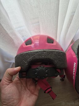 Dětská dívčí helma na kolo - 2