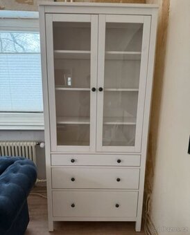 VITRÍNA IKEA HEMNES - 2