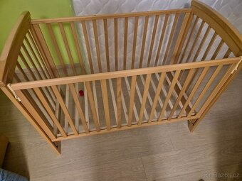 Postýlka s odnímatelným bokem Scarlett LAURA buk přírodní 12 - 2