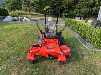 Prodám Zahradní traktor ,profi sekačka Ariens Zenith 60 R - 2