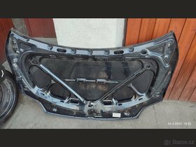 Přední kapota VW Golf Plus 2006 - 2