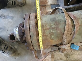 Hydraulická pístnice - 2