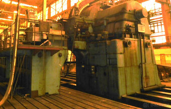 Soustruhy - hrotové SIU 700 - 2