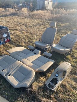 Interiér bmw E60 sedan - 2