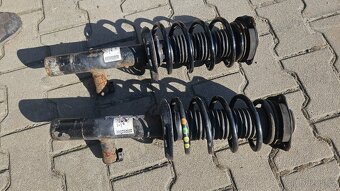 Přední tlumiče DCC 3C0413031D VW Passat CC - 2