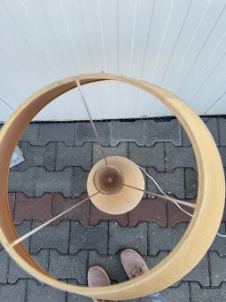 🟤 Stojací lampa - 2