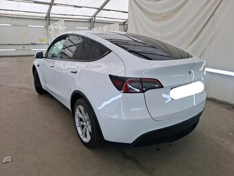 Tesla Model Y AWD Long Range - 1922 - 2
