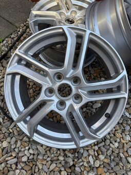 Alu Ford orig. 6,5J x 16H2 ET50 5x108 - 2
