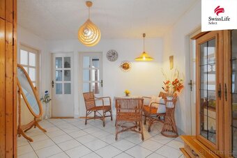 Prodej rodinného domu 200 m2 Šestajovice Roztoky - 2