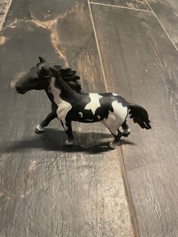 Kůň Schleich - 2