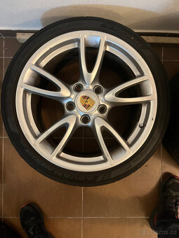 Porsche Carrera IV kolesa 5x130 8J x 18 ET57 a 10.5J x 18 ET - 2