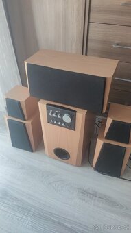 Genius 5.1(nejde zapnout) - 2