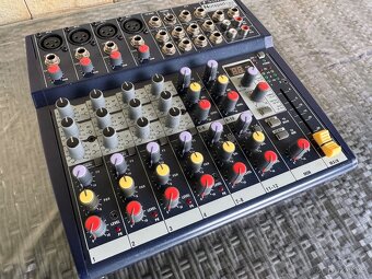 Mix Soundcraft Noterad 124 FX - 2