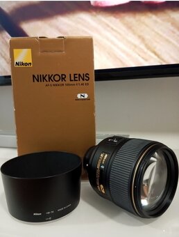 Nikon nikkor 105/F1.4 - 2