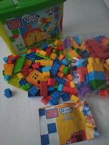 Mega bloks + další stavební kostky zdarma - 2