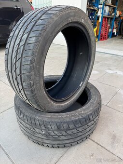 225/45 R17 - 2
