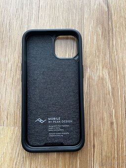 PeakDesign obal na iPhone 13 - 2