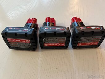 Milwaukee M12 HC Red- Lithium 4.0AH Nově Batteries Na Prode - 2