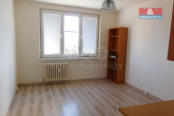 Pronájem bytu 1+1, 35 m², Louny, ul. Petra Obrovce - 2