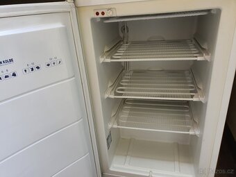103 litrů praktický úzký 55cm mrazák třída A+ doprava - 2