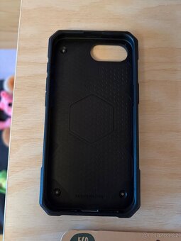 Kryty pro Iphone 16e, 13 mini, 11 Pro- Nepoužité - 2