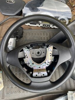 Volant Kia Ceed - 2