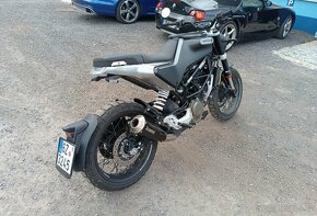 HUSQVARNA SVARTPILEN 125 - 2