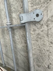 Ocelová branka - 2