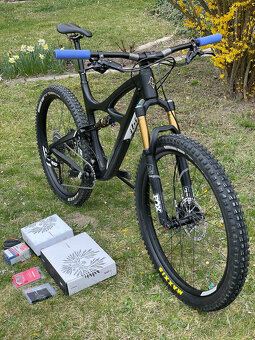 Celoodpružené karbonové kolo IBIS MOJO3 - 2