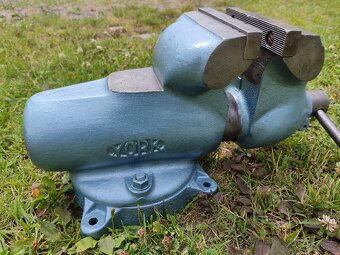 Svěrák York 150A, s čelistmi na trubky, možné zaslat - 2