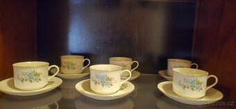 Sada hrnků s podšálky - 2