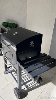 Nový, nikdy nepoužitý - Strattore BBQ - 2