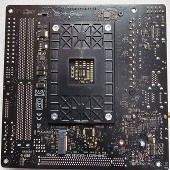 ASUS ROG STRIX B550-I GAMING, AMD B550, socket AM4, mini itx - 2