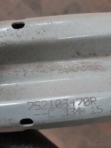 Espace V přední výztuha - 2