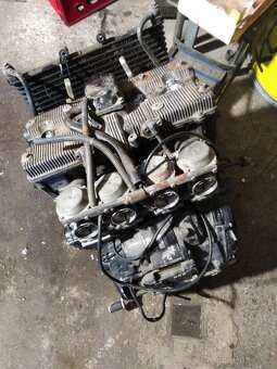 Suzuki gsxf 1100 - 2