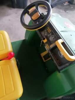 JOHN DEERE GATOR - 2
