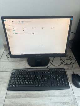 Kompletní PC/wifi router - 2