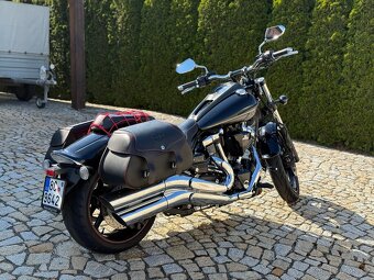 Yamaha XV 1900 Raider - 2