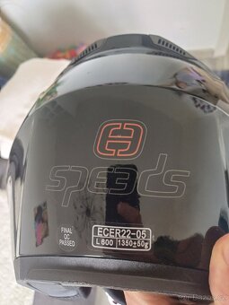 Zanovní sportovní přilba Speeds v záruce L - 2