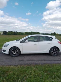 Opel astra J Hatchback 1,4t 88kw.(120ps) r.v.2013 - 2
