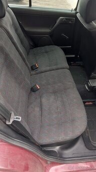 Volkswagen golf 1.6i rok výroby 1998 - 2