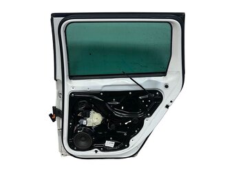 Pravé zadní dveře bílá LB9A VW Passat B7 kombi r.v. 2013 - 2