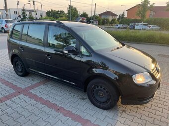 Prodám VW TOURAN 1.6 FSI rok12/2005 - 2
