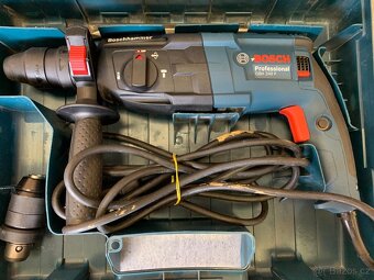 Vrtací kladivo Bosch Professional GBH 240 F - 2