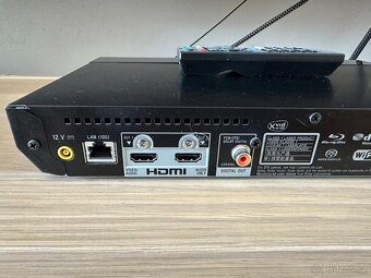 SONY UBP-X700 Blu-ray přehrávač ve 4K - 2