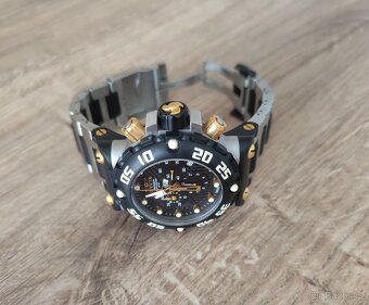 Invicta jako nové - 2
